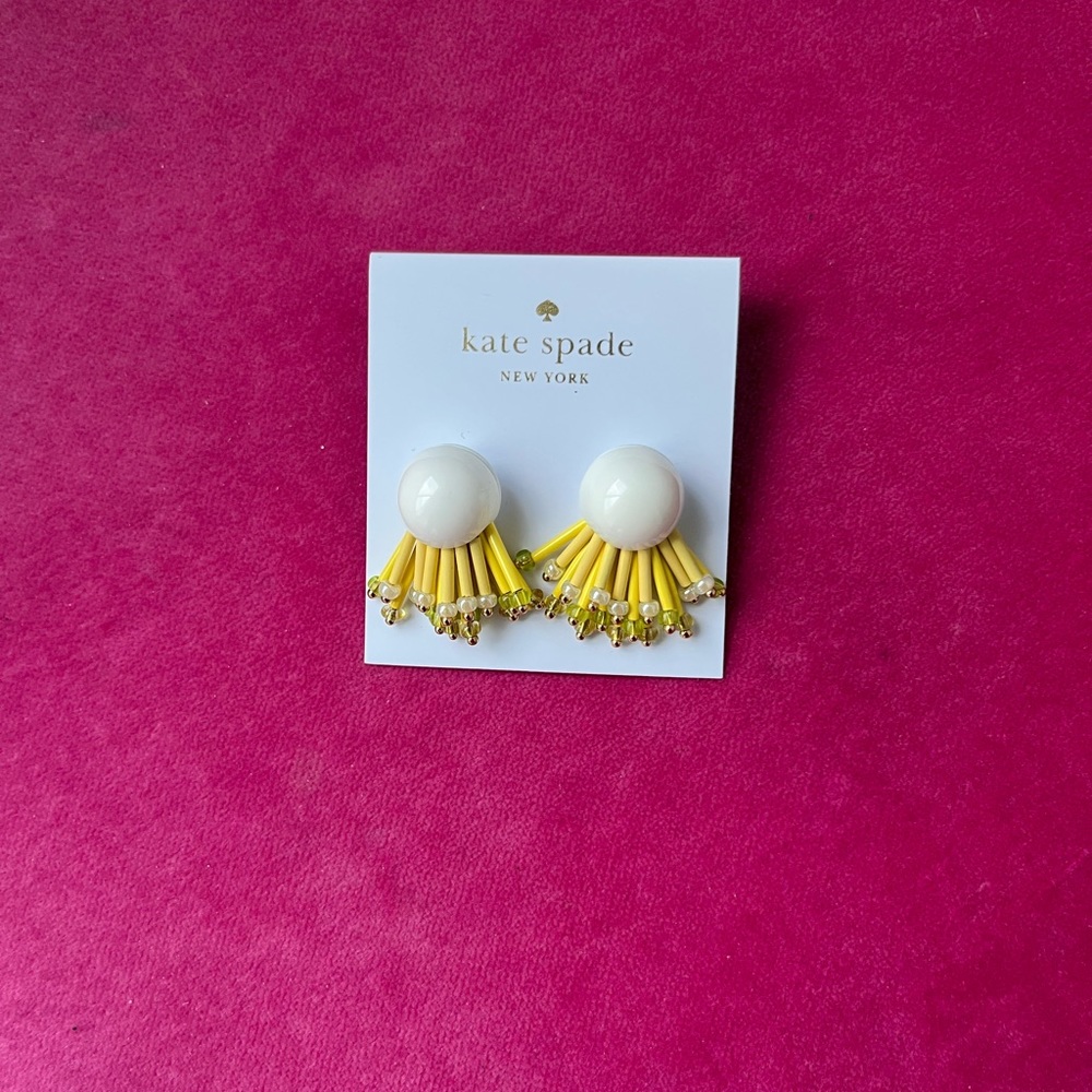 New Kate Spade earrings. Perfect for your summer outfits.